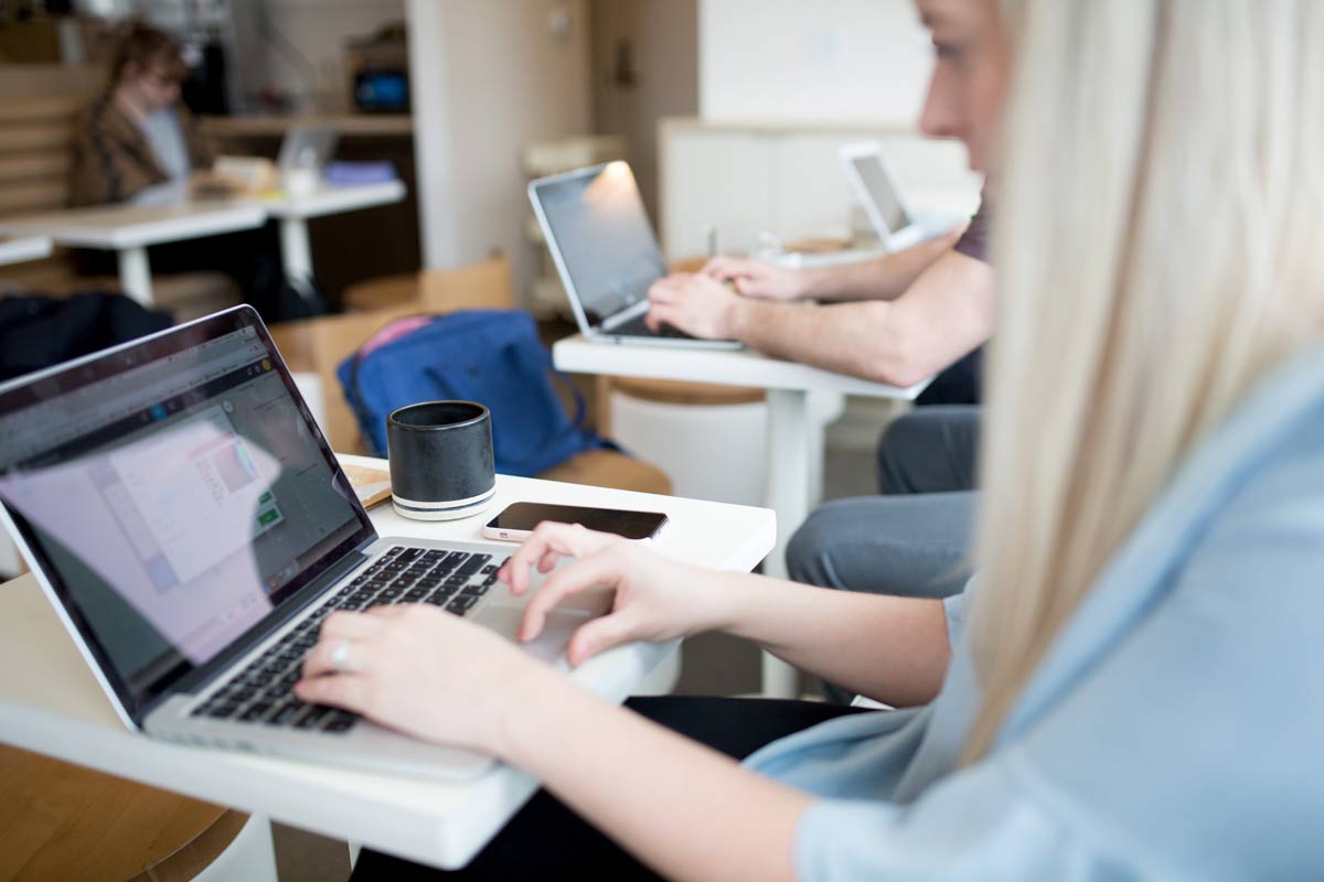 Médias et réseaux sociaux: MLE WEB AGENCY vous propose de mettre en place votre stratégie médias et réseaux sociaux